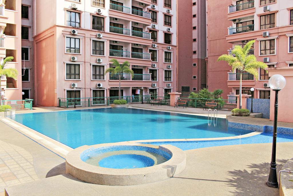Homestay Marina Court Kota Kinabalu Exterior photo